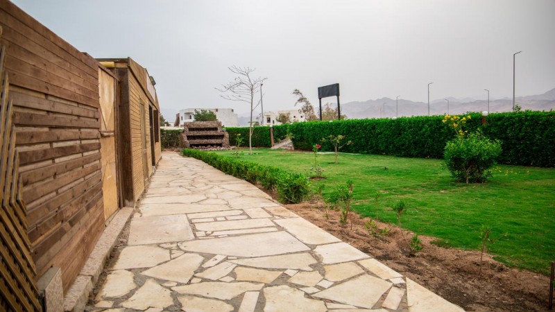 فندق فور إس دهب