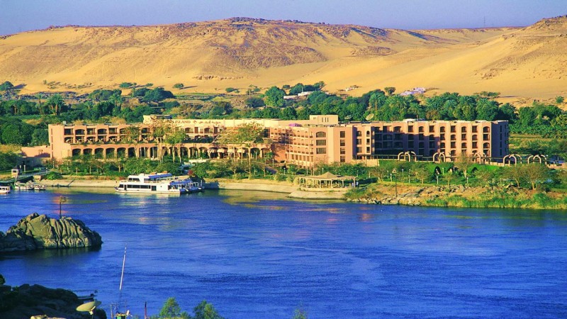منتجع بيراميزا سهل حشيش