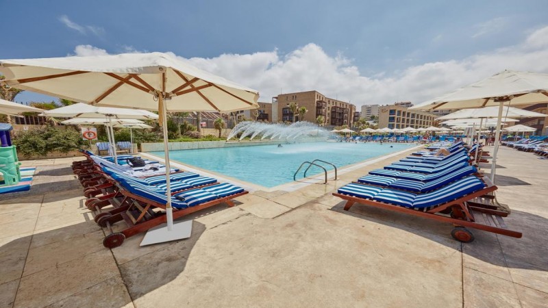 فندق ومنتجع كورال بيتش بيروت