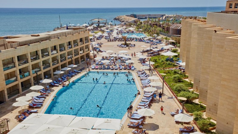 فندق ومنتجع كورال بيتش بيروت